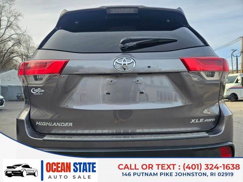Used 2018 Toyota Highlander XLE image 4