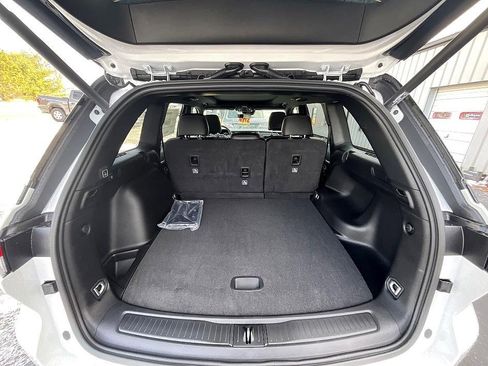 New 2025 Jeep Grand Cherokee Limited image 7