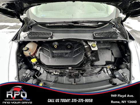 Used 2018 Ford Escape Titanium w/ Ford Safe & Smart Package image 13