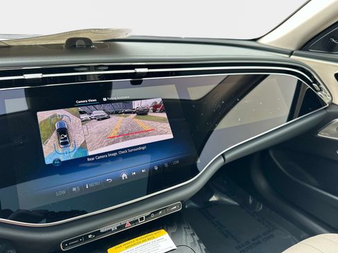 New 2026 Mercedes-Benz E 450 E 450 4MATIC Sedan image 26