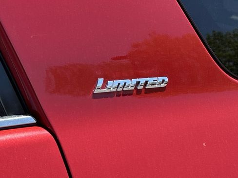 Used 2022 Toyota 4Runner Limited AWD/4WD image 33