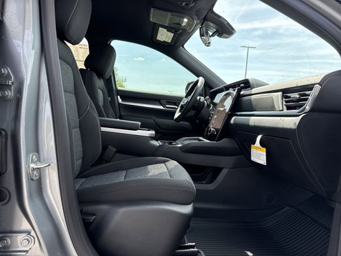 New 2026 GMC Terrain Elevation w/ Black Edition image 28