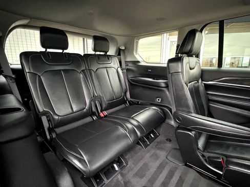 Used 2022 Jeep Grand Cherokee L Limited image 30