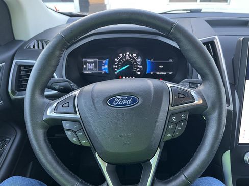Used 2024 Ford Edge SEL w/ Convenience Package image 18