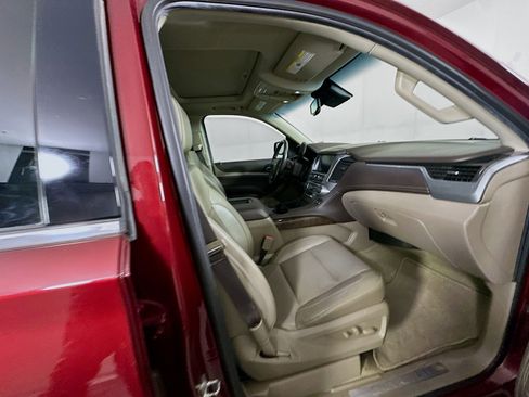Used 2018 Chevrolet Tahoe LT image 33