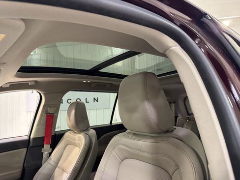 Used 2022 Lincoln Aviator Reserve image 10