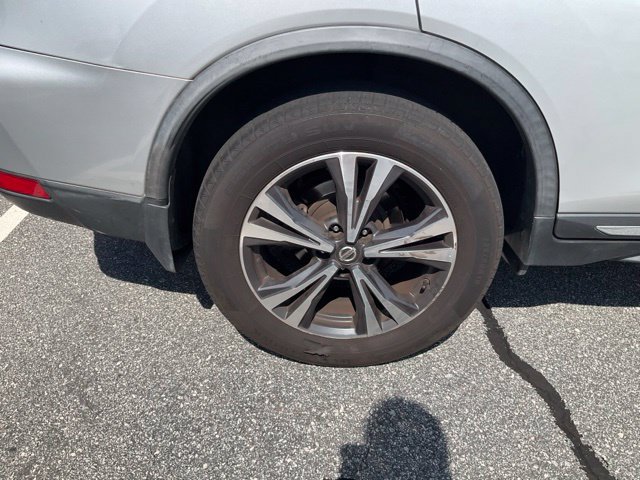 Used 2018 Nissan Rogue SL w/ Premium Package AWD/4WD image 12