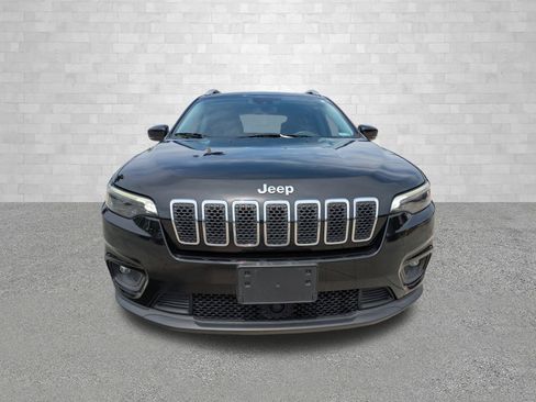 Used 2021 Jeep Cherokee Latitude Plus AWD/4WD image 6
