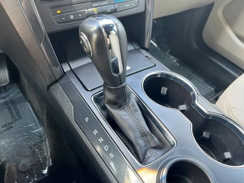 Used 2018 Ford Explorer FWD image 19