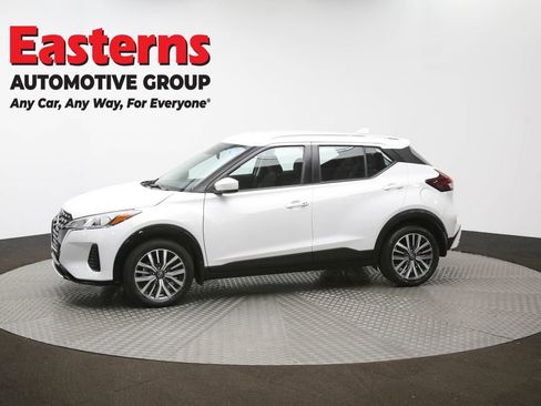 Used 2023 Nissan Kicks SV image 57