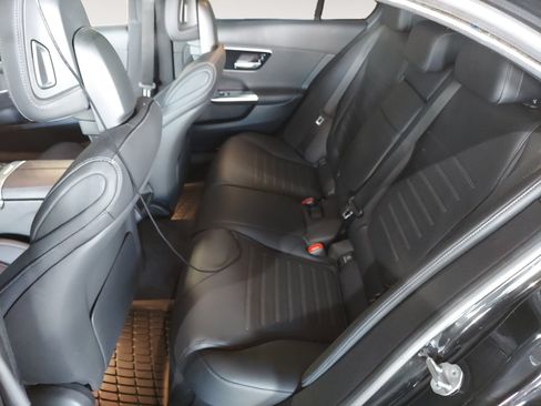 Used 2023 Mercedes-Benz C 300 Sedan image 22