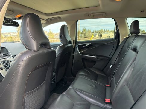 Used 2012 Volvo XC60 T6 image 27