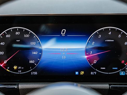 New 2025 Mercedes-Benz GLA 250 image 22