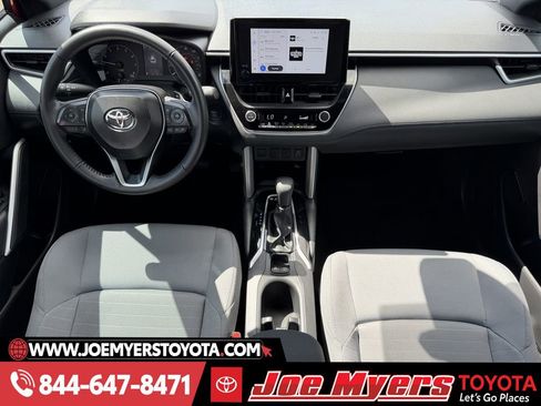 Used 2025 Toyota Corolla Cross AWD Hybrid image 13