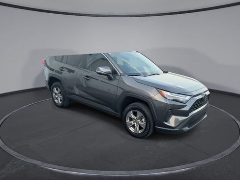 Used 2023 Toyota RAV4 XLE image 4