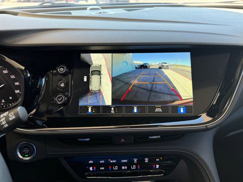 Used 2023 Buick Envision Avenir image 11
