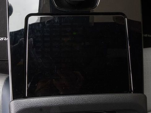 Certified 2023 Subaru Solterra AWD image 10
