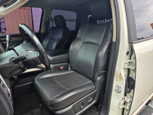 Used 2018 RAM 3500 Laramie image 14