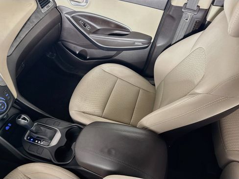 Used 2017 Hyundai Santa Fe Sport FWD image 26