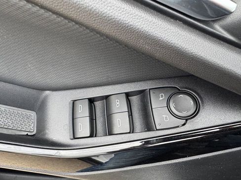 New 2026 Chevrolet Equinox LT w/ Safety and Technology Package image 18