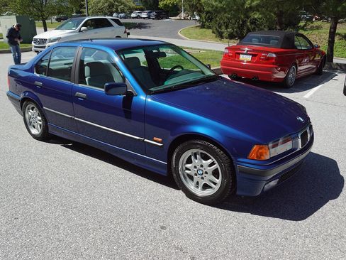 Used 1997 BMW 328i Sedan RWD image 12