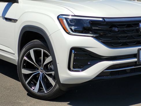 New 2025 Volkswagen Atlas SEL Premium R-Line AWD/4WD image 3