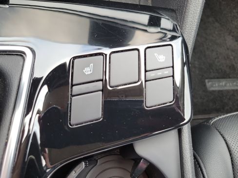 Used 2023 Kia Sportage EX FWD image 13