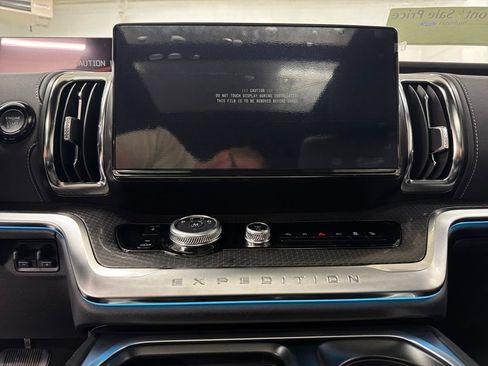 New 2026 Ford Expedition Platinum image 20