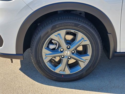 New 2026 Honda HR-V LX image 8