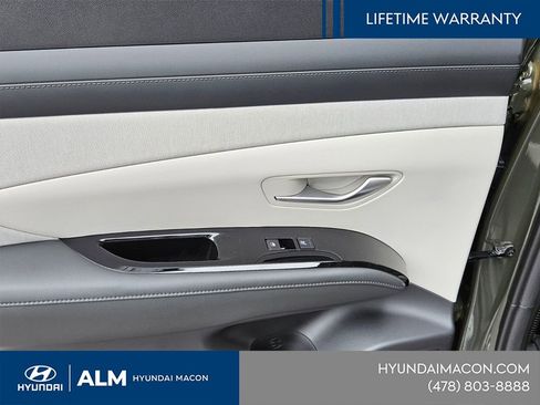 New 2025 Hyundai Tucson Limited FWD image 12