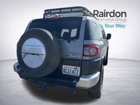Used 2014 Toyota FJ Cruiser 4WD image 11