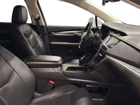 Used 2019 Cadillac XT5 Luxury AWD/4WD image 11