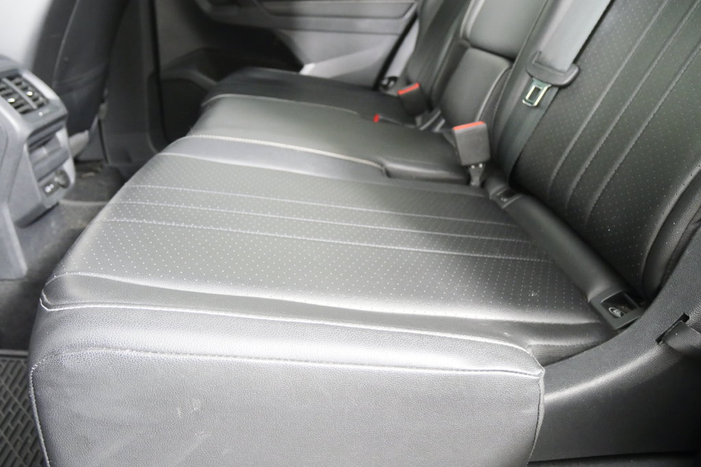 Used 2023 Volkswagen Tiguan SE R-Line FWD image 15