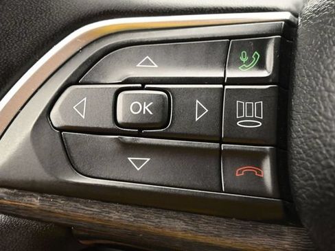 Used 2023 Jeep Grand Cherokee L Limited AWD/4WD image 21