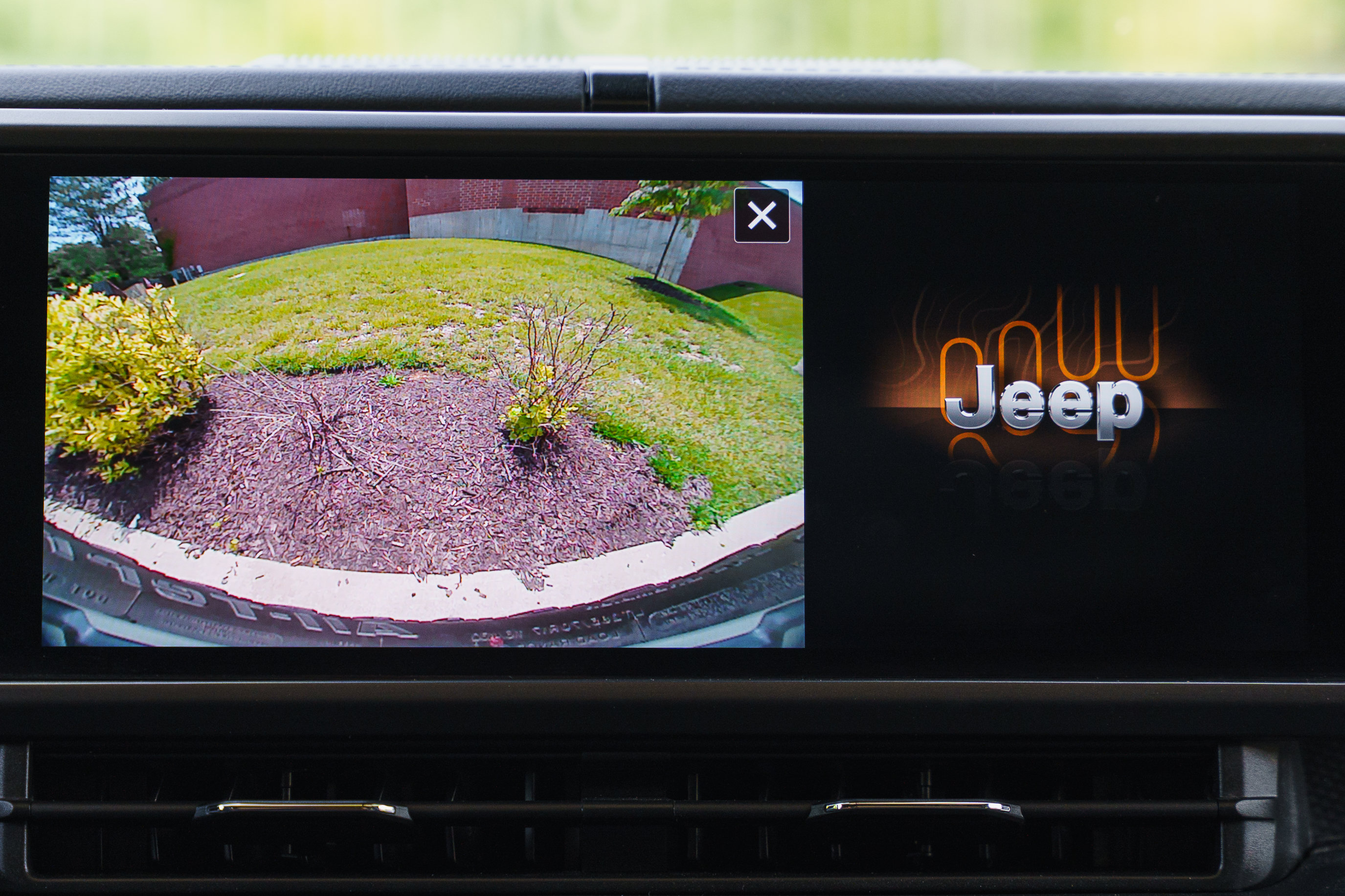 Used 2026 Jeep Wrangler Unlimited Rubicon AWD/4WD image 15