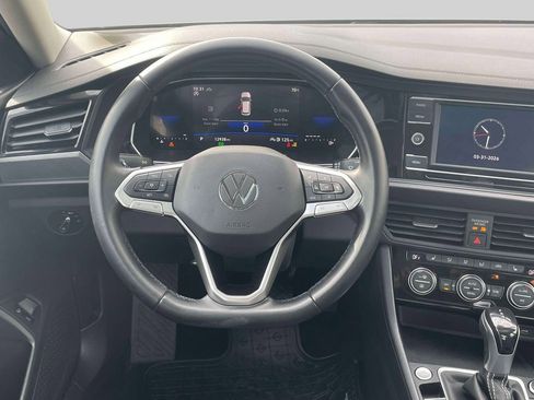 Used 2023 Volkswagen Jetta SE FWD image 14