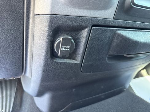 Used 2016 RAM 1500 Express RWD image 21