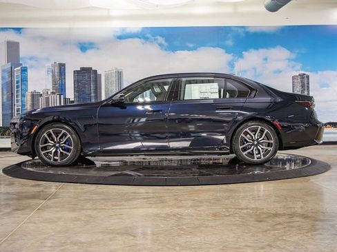 Used 2026 BMW 750e xDrive AWD/4WD image 6