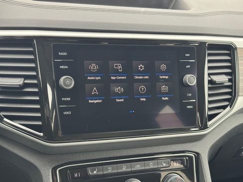 Used 2021 Volkswagen Atlas SEL Premium image 15