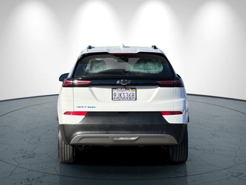 Used 2023 Chevrolet Bolt EUV LT w/ Driver Confidence Package image 5