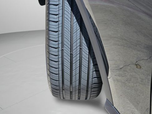 Used 2026 Mercedes-Benz GLC 300 4MATIC image 28