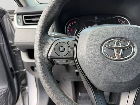 Used 2024 Toyota RAV4 XLE FWD image 21