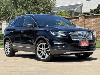 Used 2019 Lincoln MKC Reserve image 1