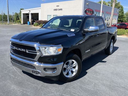 Used 2024 RAM 1500 Laramie AWD/4WD image 1