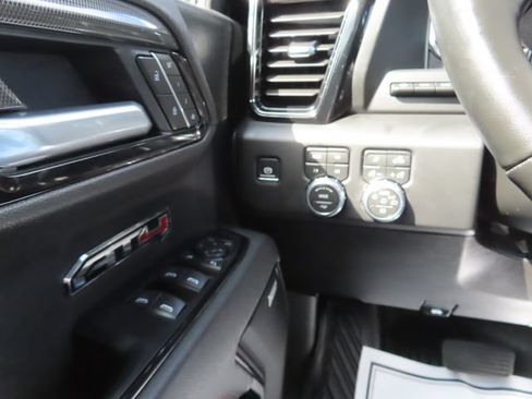 Used 2026 GMC Sierra 1500 AT4 w/ Technology Package AWD/4WD image 32