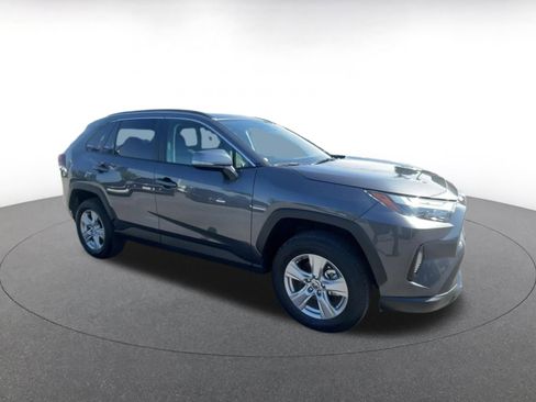 Used 2025 Toyota RAV4 XLE image 2