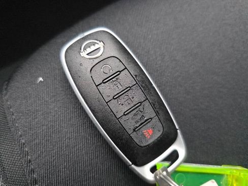 New 2025 Nissan Pathfinder SV w/ SV Premium Package image 28