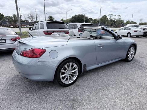 Used 2012 INFINITI G37 Convertible RWD image 5