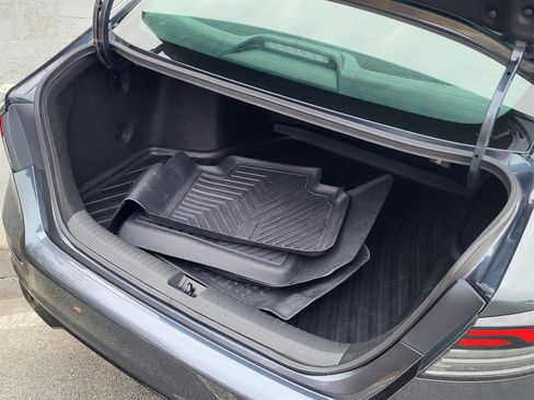 Used 2024 Honda Accord EX-L image 4