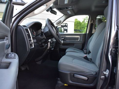 Used 2017 RAM 1500 Classic SLT image 13